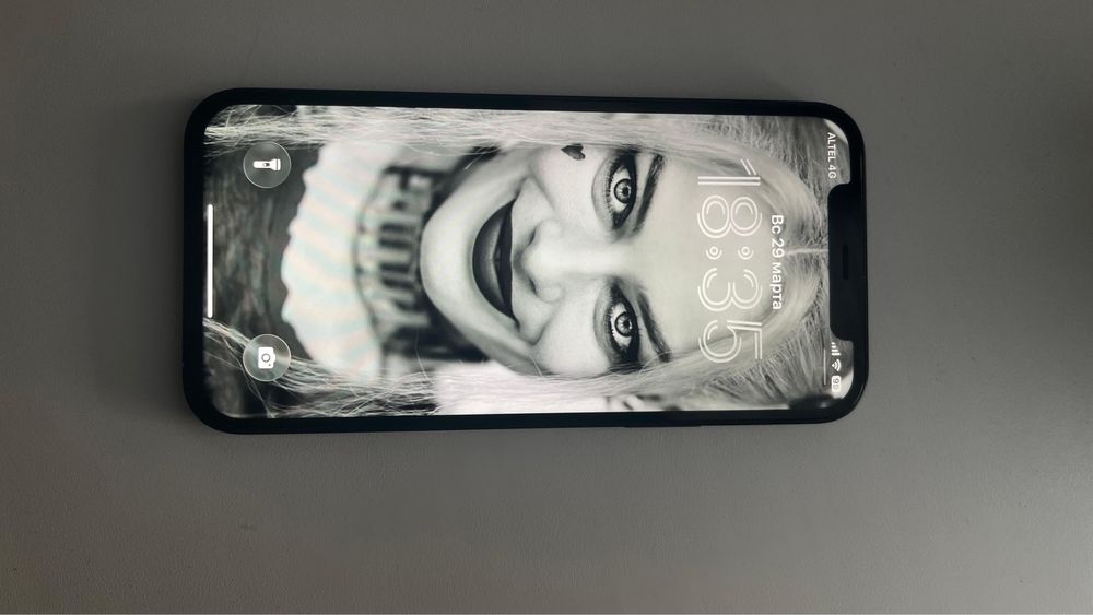 iphone 12 б/у продам
