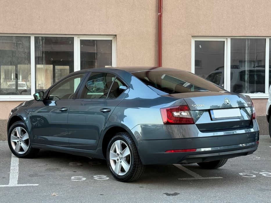 SKODA Octavia 2019 — imagine 4
