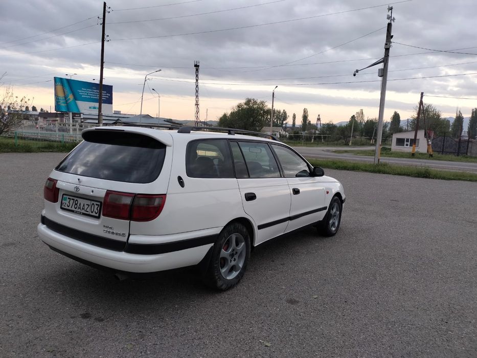 Продам тайёту Карина е