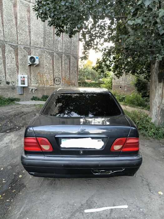 Мерс 210 2.3 механика