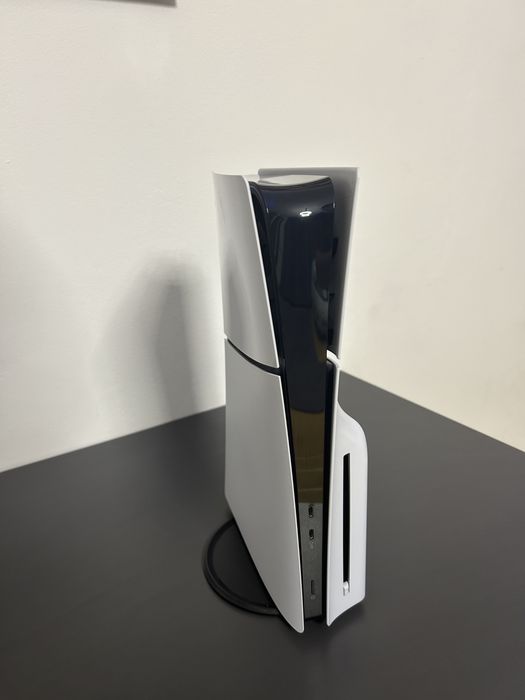 Vand Ps5 in stare perfecta