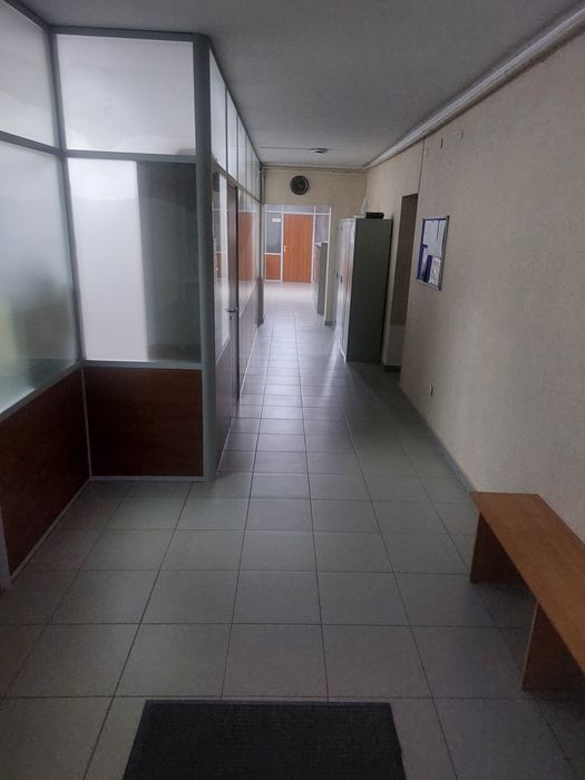 Сдам в долгосрочную аренду  офис