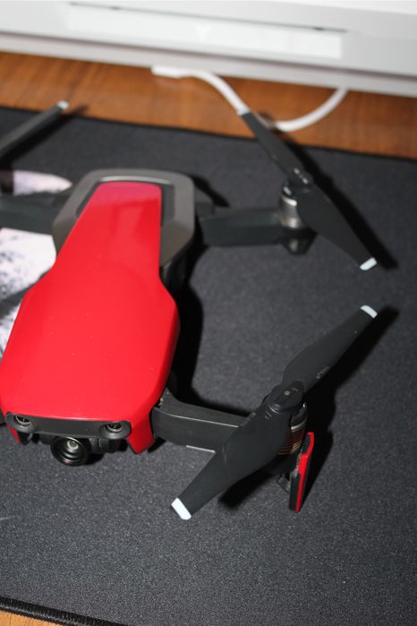 DJI Mavic Air дрон