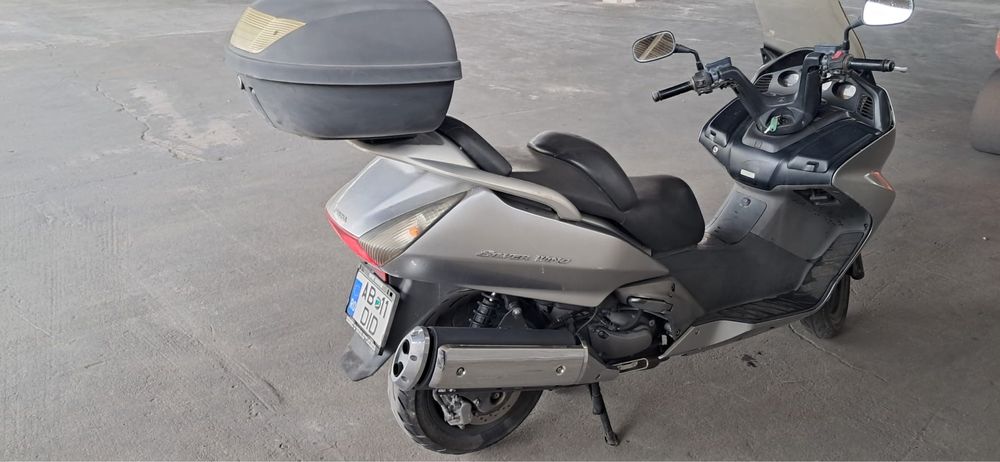 Honda Silver Wing 400