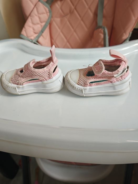 Детски обувки за прохождане