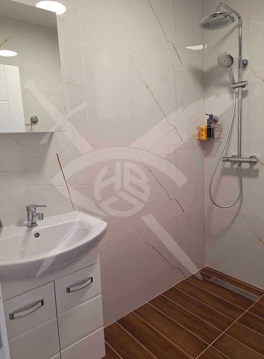 Дава се под наем Двустаен апартамент в Варна, Възраждане 3 - 70 кв.м за 500 € - Снимка #5