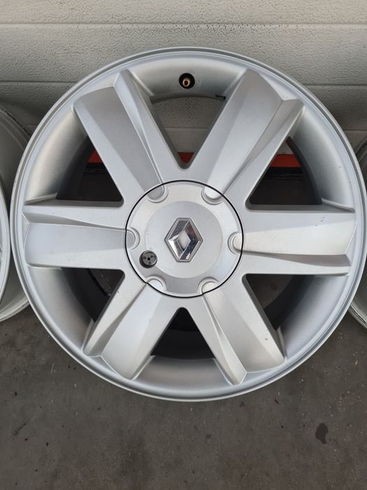 Оригинални джанти за РЕНО ДАЧИЯ RENAULT DACIA R16 4x100 ET49 6.5J
