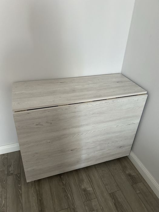 Продам стол недорого