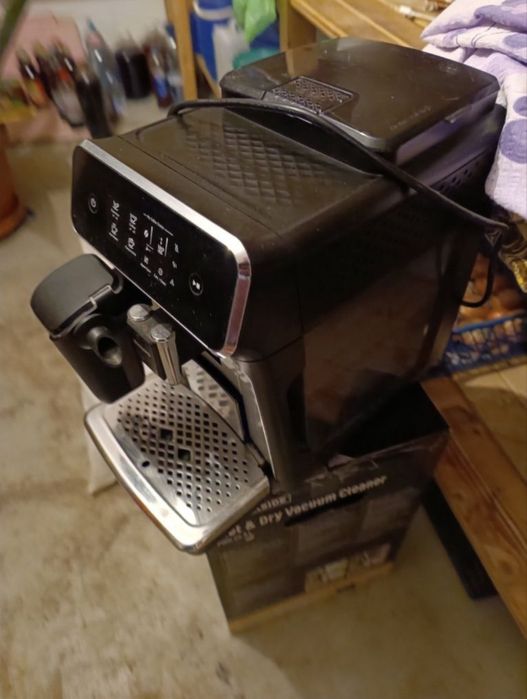 Espressor automat Philips seria 2200 latte go EP 2236/40