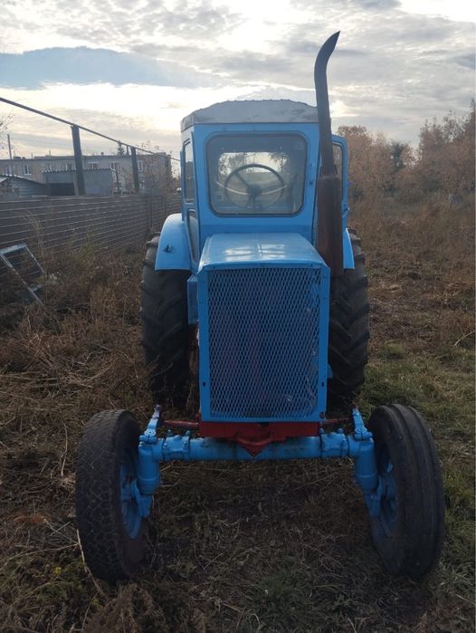 Продам трактор т40