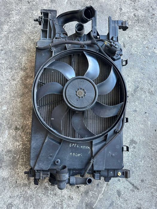 Set radiatoare Opel Astra J 1.7 CDTI A17DTR 13267662   13267646