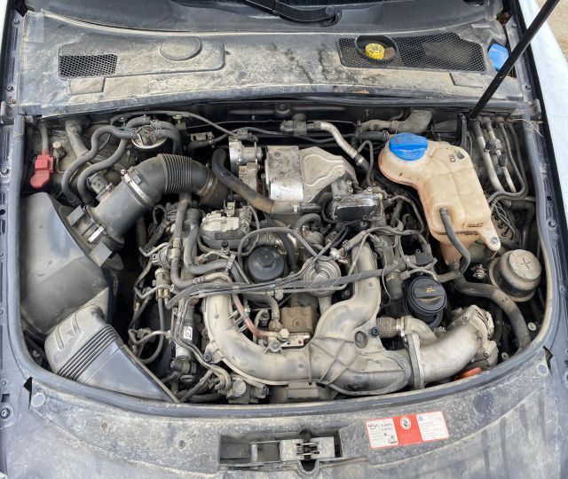 Dezmembrez Audi A6 4F/C6 [2004 - 2008] Sedan 2.7 TDI MT (180 hp) Cola