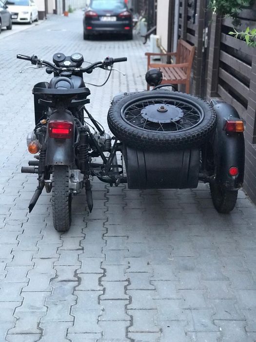 Vand motocicleta Dnepr Kmz