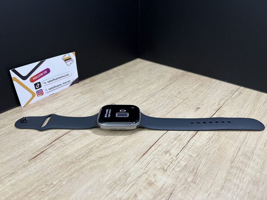 Apple Watch Seria 11 46mm Space Gray Black Sport Band Second-Hand 2 an