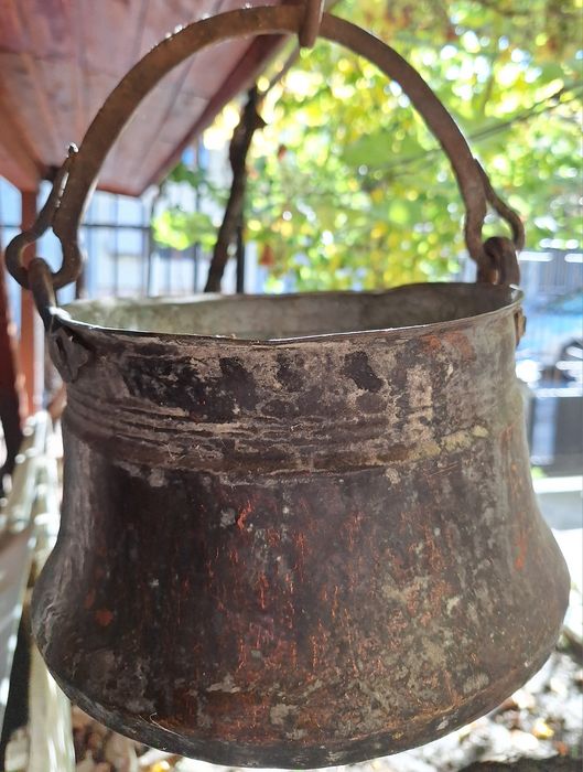 Медно котле за декорация