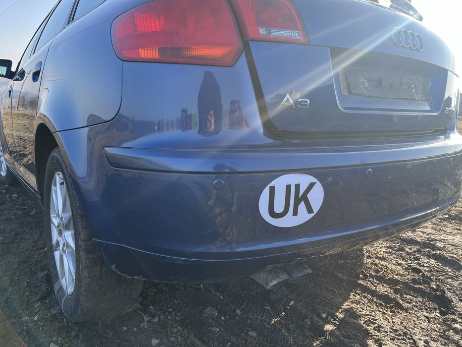 Bara spate cu senzori parcate LZ5C Audi A3 8P 2005 2.0 BKD