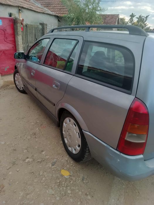 Vând Opel astra-G-caravan 2004