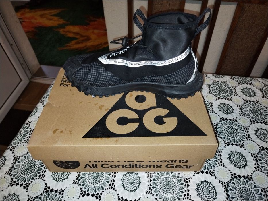 Маратонки найк GORE-TEK