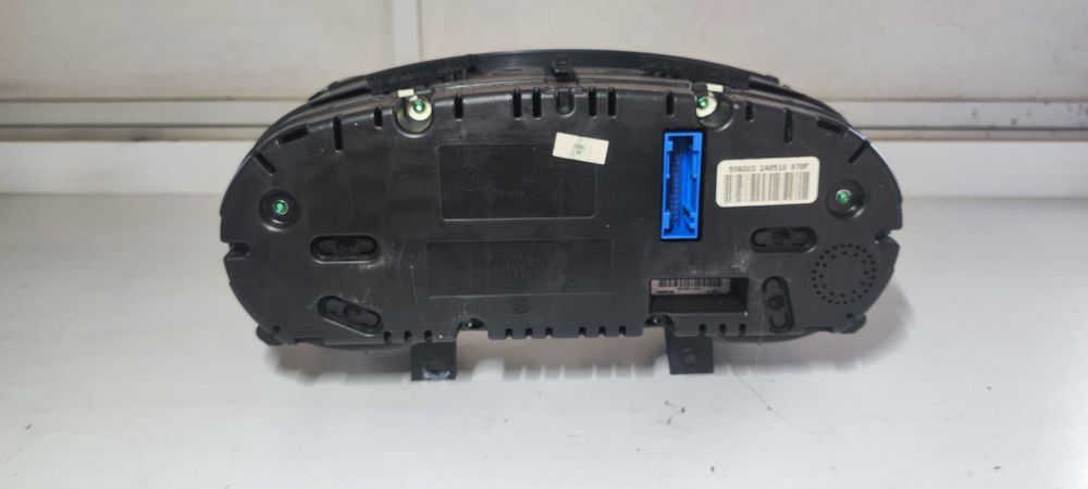 Ceasuri bord volkswagen vw golf 6 break cod 5K0920870F