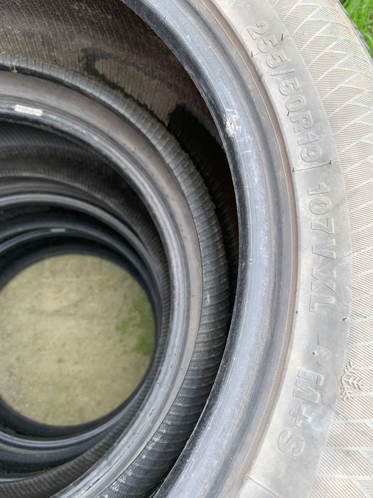 Продавам гуми 255/50R19