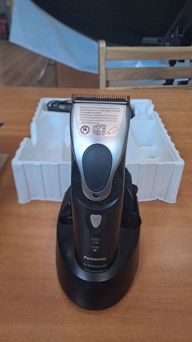Професионална контурна машинка Panasonic ER GP-21