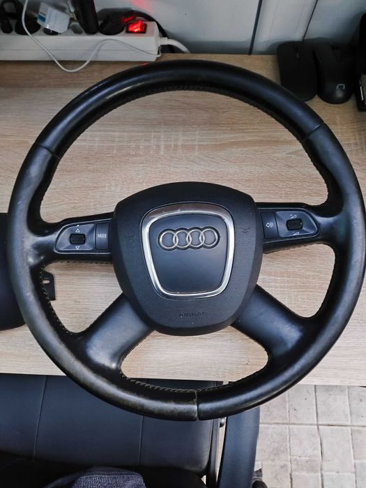 Кожен волан за AUDI Q7, Лайсни за купе