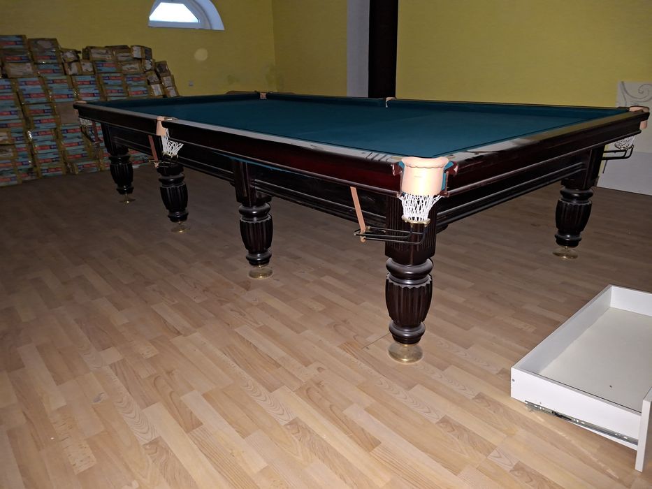 Продаётся бильярдный стол