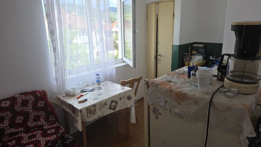Garsonieră de vânzare