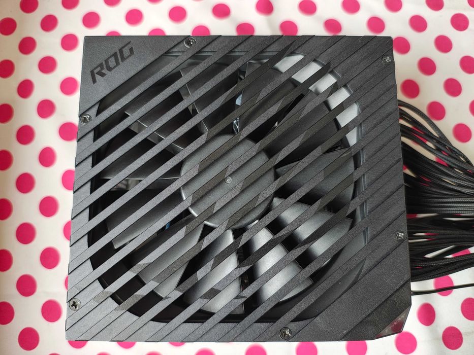 Sursa PC ASUS Thor 850W Platinum.