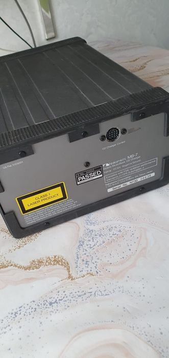 CD ченджер Nakamichi MB-7