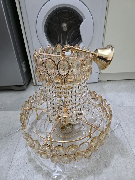 Хрустальный люстра
