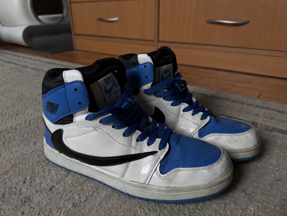 кроссовки 44рр 270см