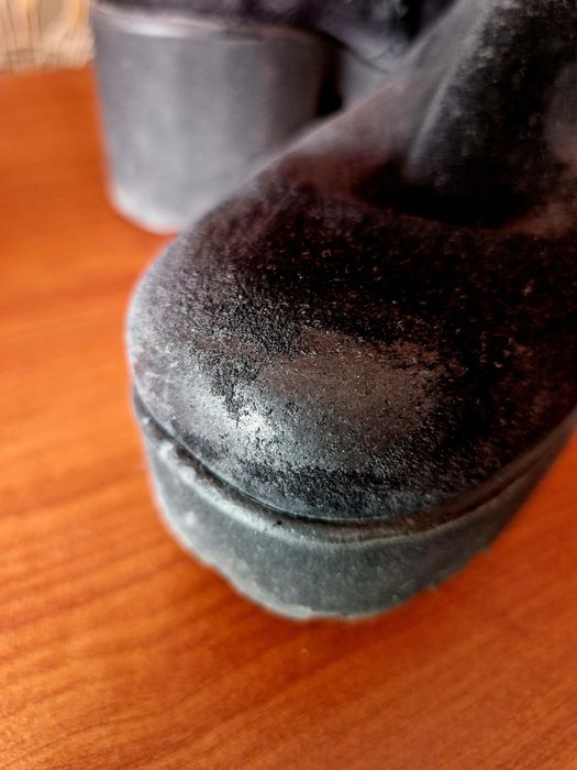 Продаю классные замшевые ботильоны