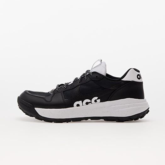 Nike ACG Lowcate Black 44 100% original.
Изклюите