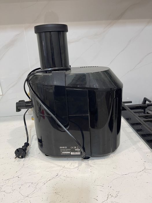 Продам Соковыжималку Red Solution
