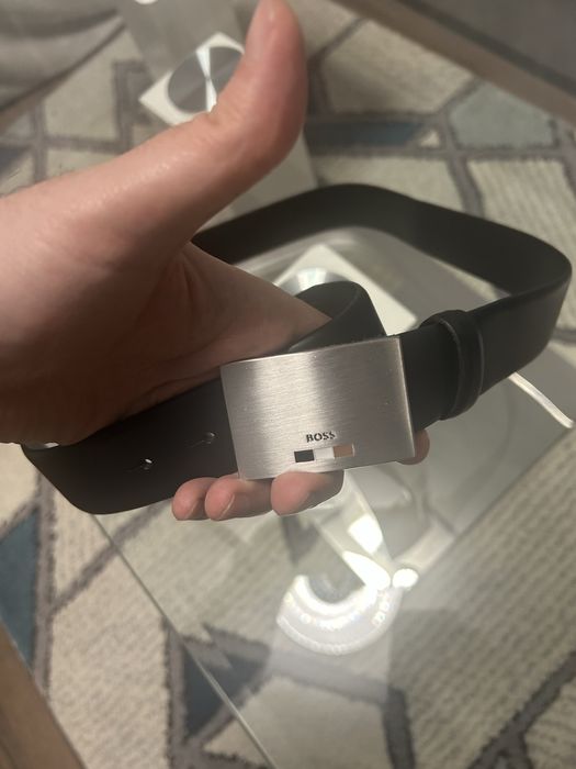 Чисто нов! HUGO BOSS Кожен Колан