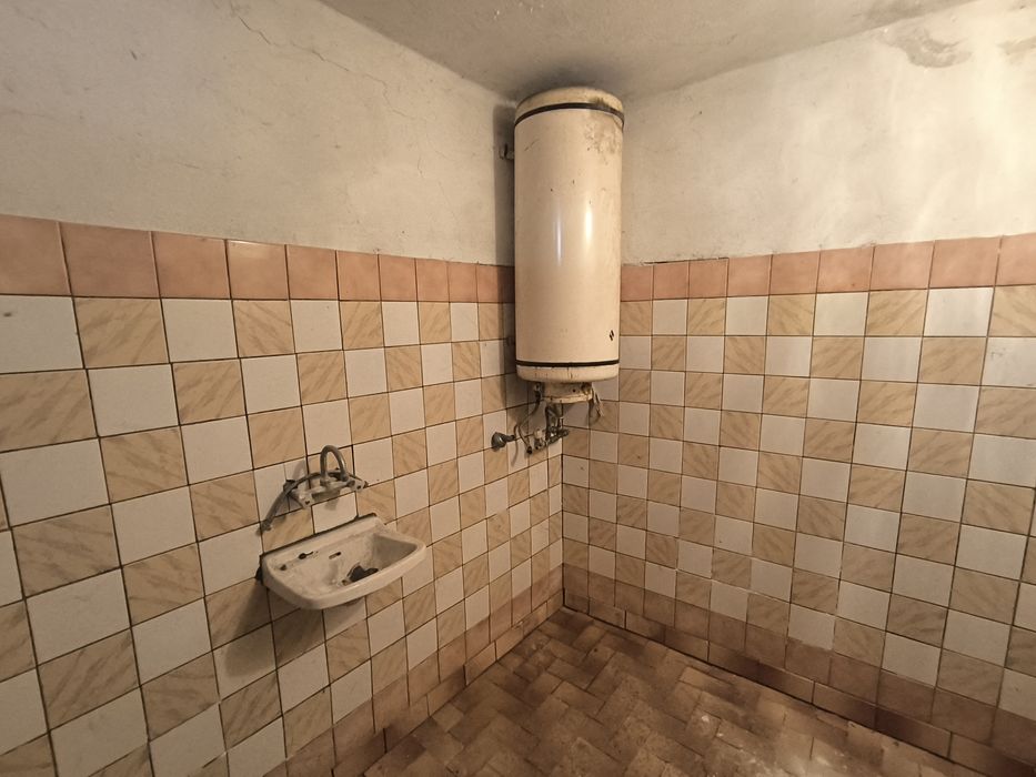 Продава се Къща в с. Тияновци, Област Видин - 320 кв.м за 76 €/кв.м - Снимка #14