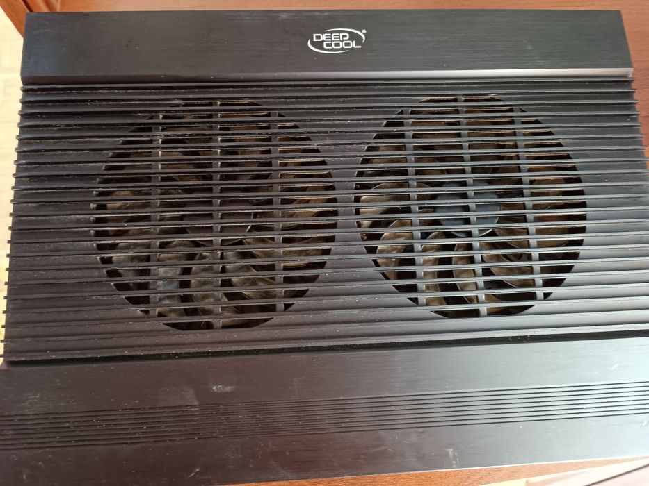 Телефон и охладитель найти