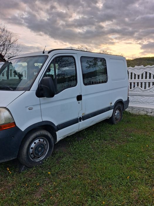 Renault Master din 2008 adus din Franta  are 7 locuri si marfa