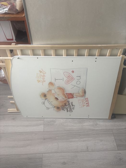Продам манеж новый