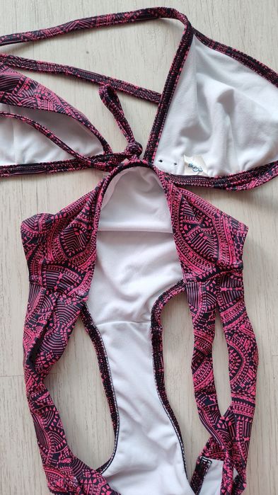 costum de baie dama marimea S nou niciodata purtat