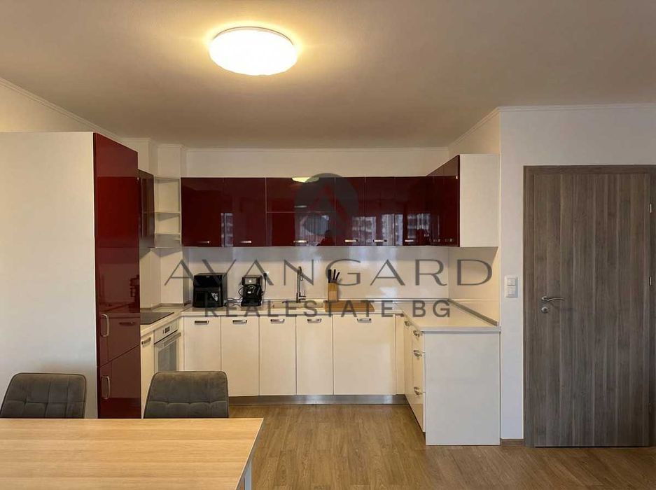 Продава се Двустаен апартамент в Пловдив, Остромила - 81 кв.м за 1028 €/кв.м - Снимка #3