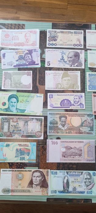 Банкноти 100 броя