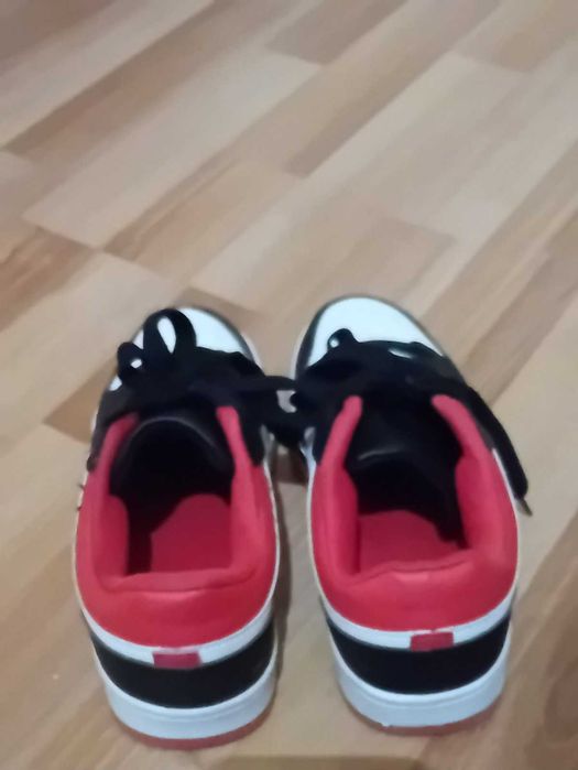 Детски спортни обувки LC Waikiki