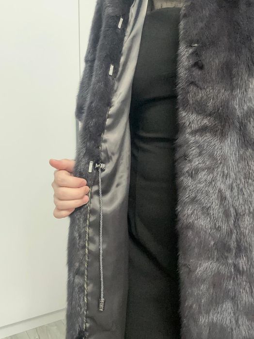 Продаю, норковая шуба