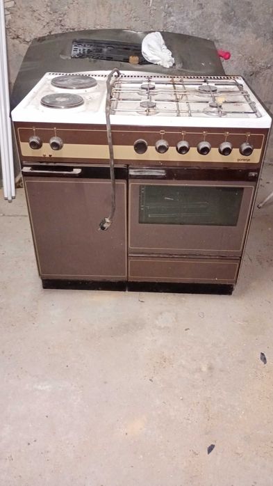 Готварски печка на газ и ток