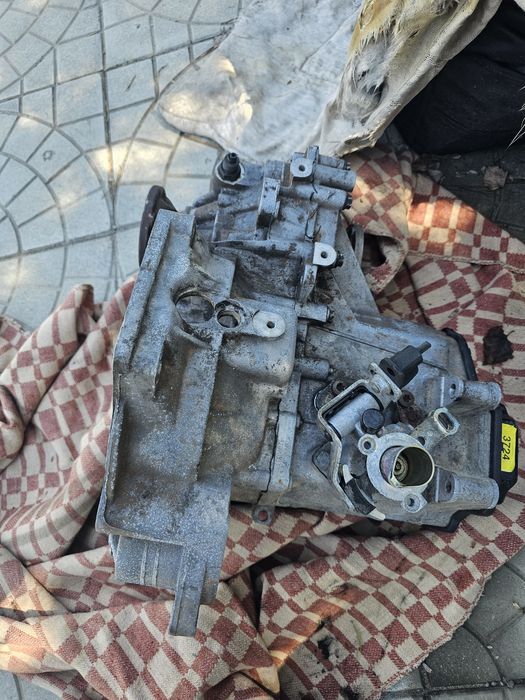 КПП в идеальном состоянии на Пассат б3,б4.