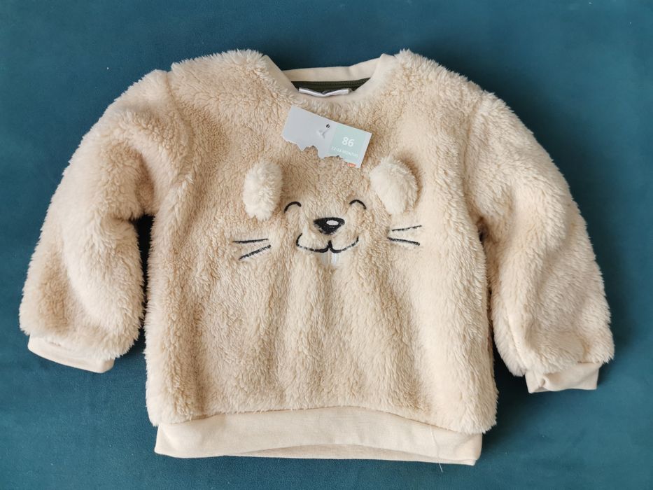Bluza cu eticheta Pepco 86