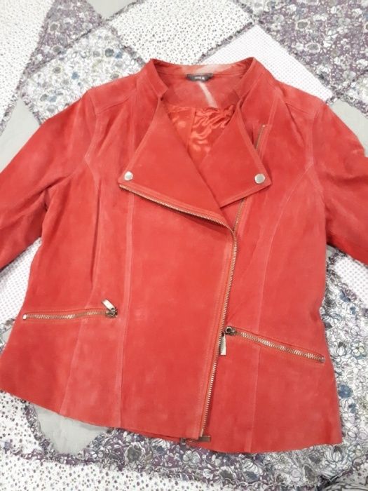Женская кожаная куртка продается