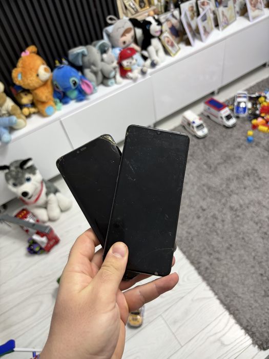 Vand huawei mate 20 pro si oneplus 7t pentru piese